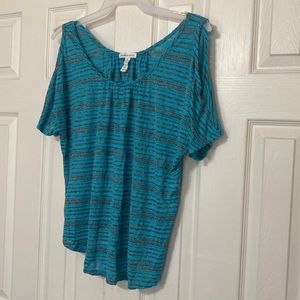 Ambiance Apparel women’s plus size cold shoulder top; size: 3X